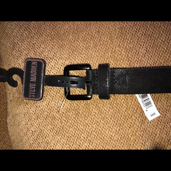 SOLD***Black Steve Madden Belt - Picture 2 of 6